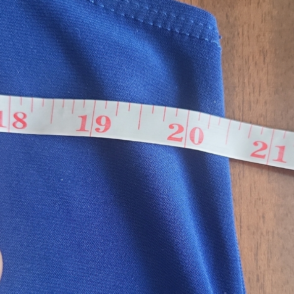 Chic Dark Blue Sleeveless Top – Soft, Comfortable & Perfect for Layering or Casu - Picture 7 of 9